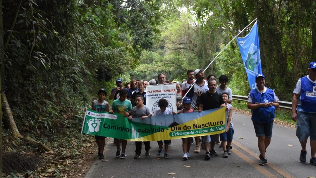 No domingo, 6, aconteceu a terceira edição da Caminhada pela vida que reúne, anualmente, no Parque Estadual do Jaraguá os fiéis das comunidades e paroquias da Região Brasilândia - Crédito: Alex Formigoni