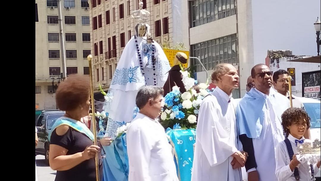No dia13, Dom Eduardo Vieira dos Santos celebrou a Missa em louvor a Nossa Senhora do Rosário, na Igreja Nossa Senhora do Rosário dos Homens Pretos, no Largo do Paissandu - Pascom Paroquial 